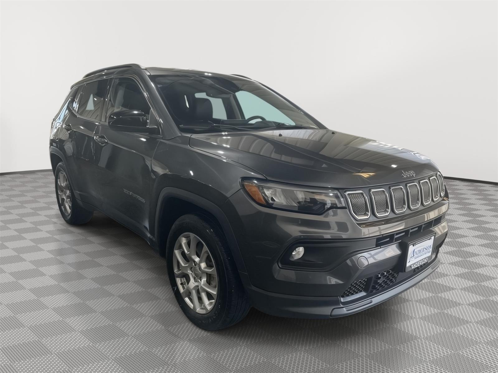 Vehicle photo 5