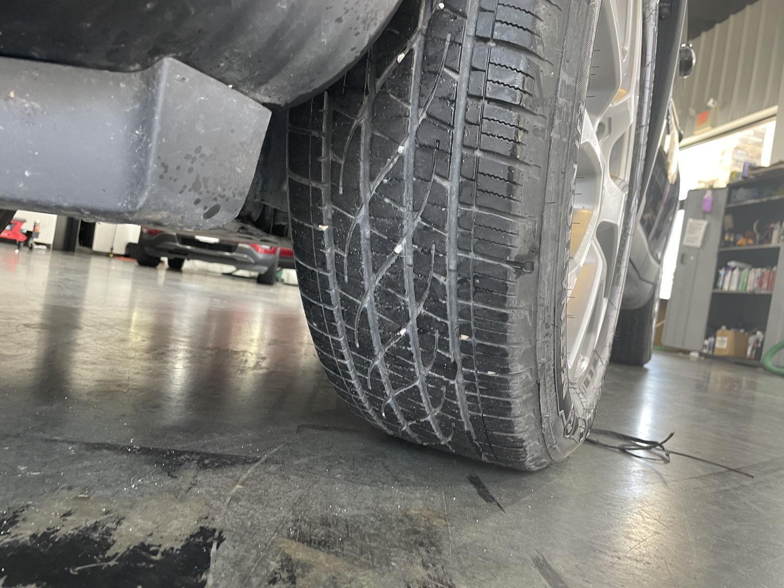Vehicle photo 11