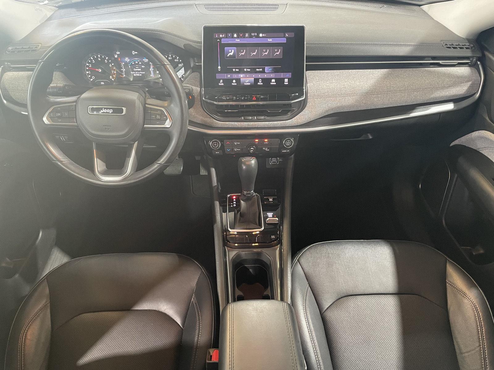 Vehicle photo 22