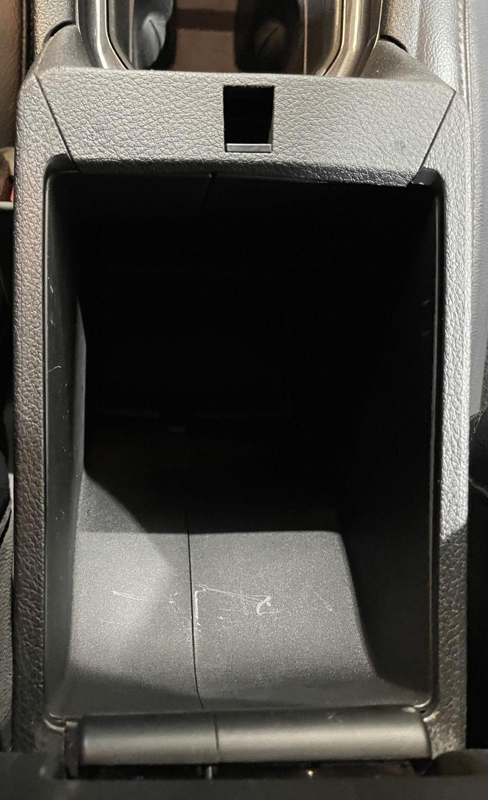 Vehicle photo 35