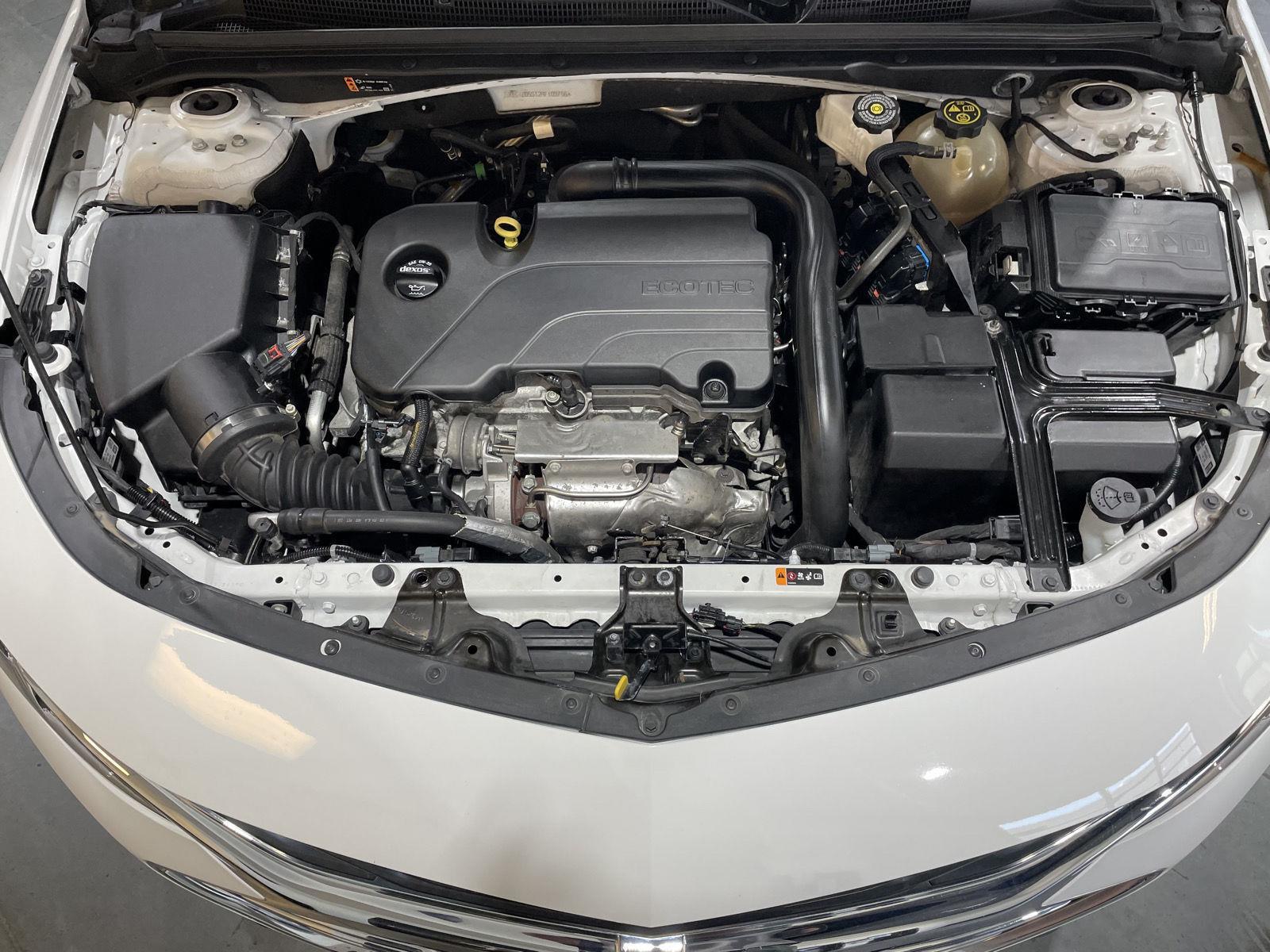 Vehicle photo 34