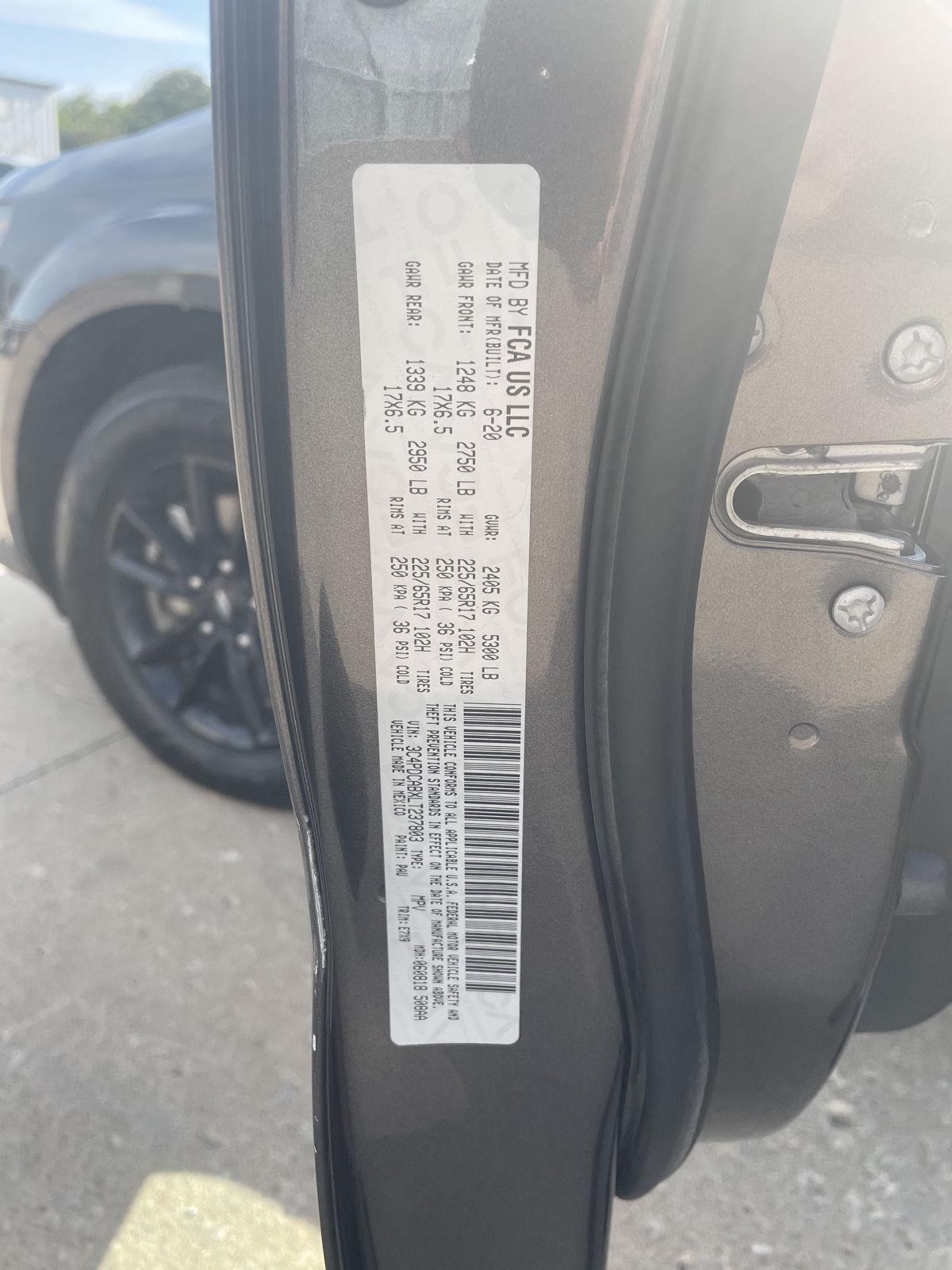 Vehicle photo 40