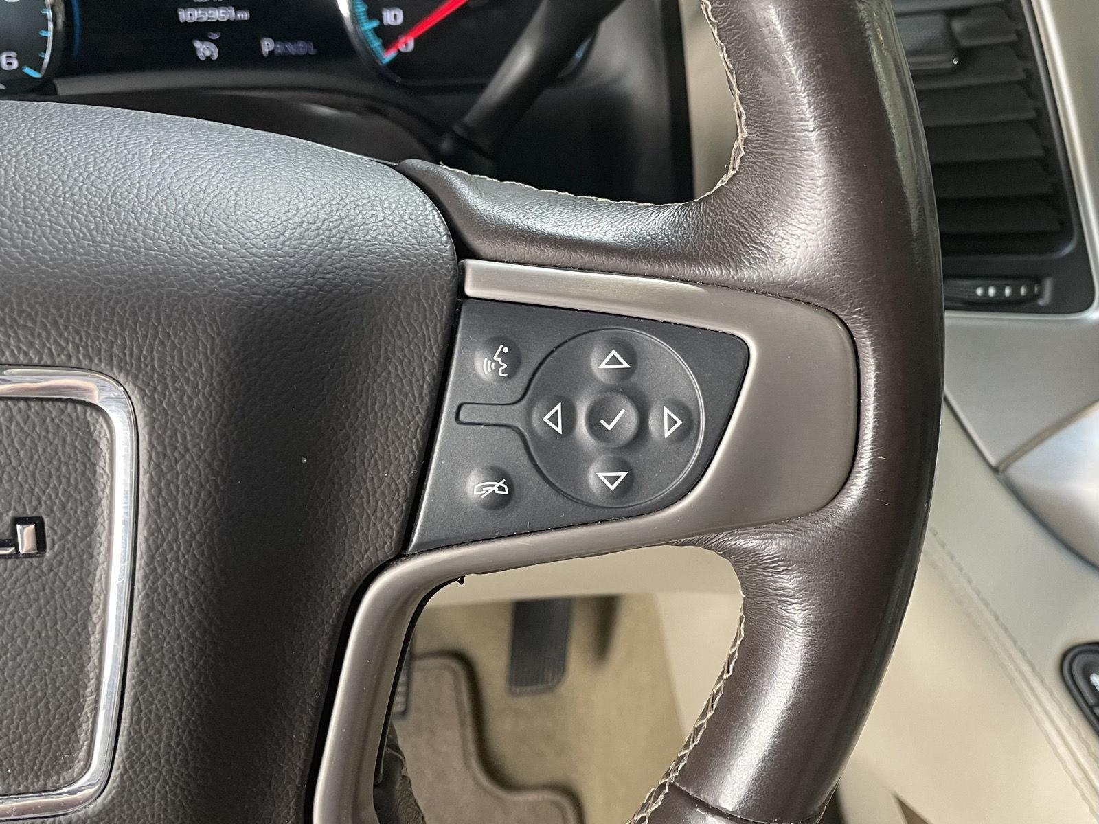 Vehicle photo 14