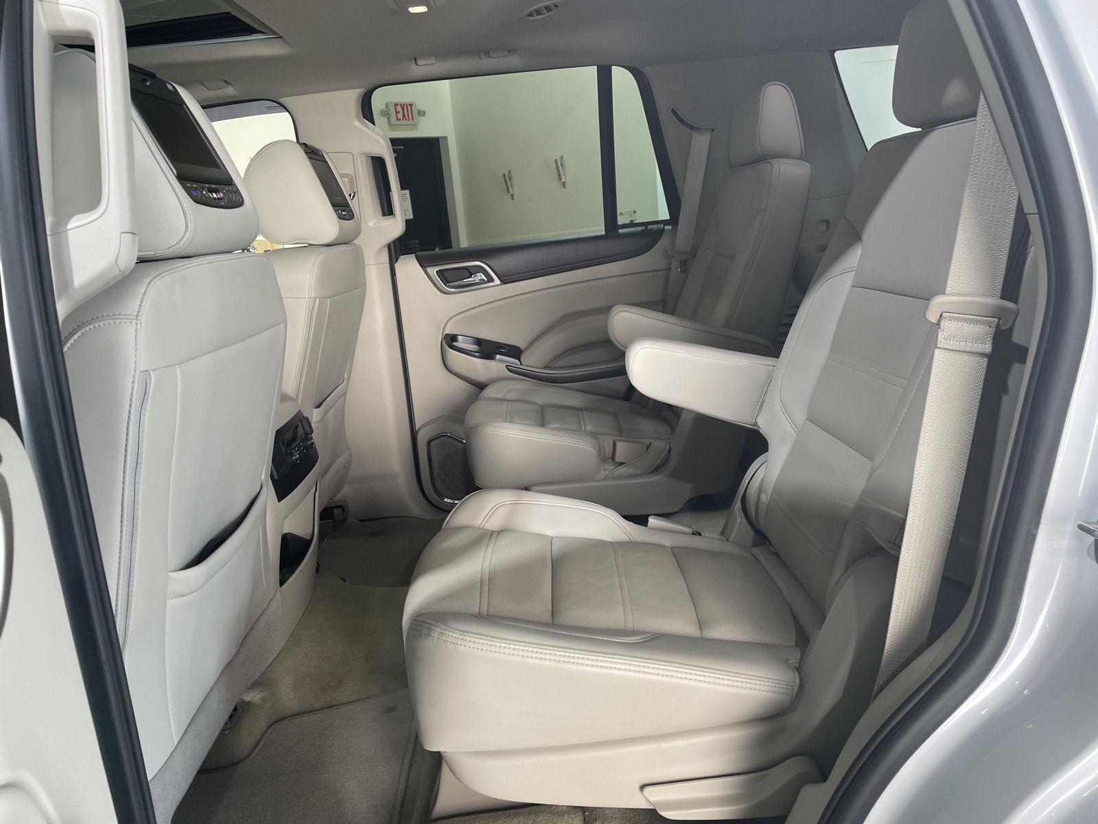 Vehicle photo 23