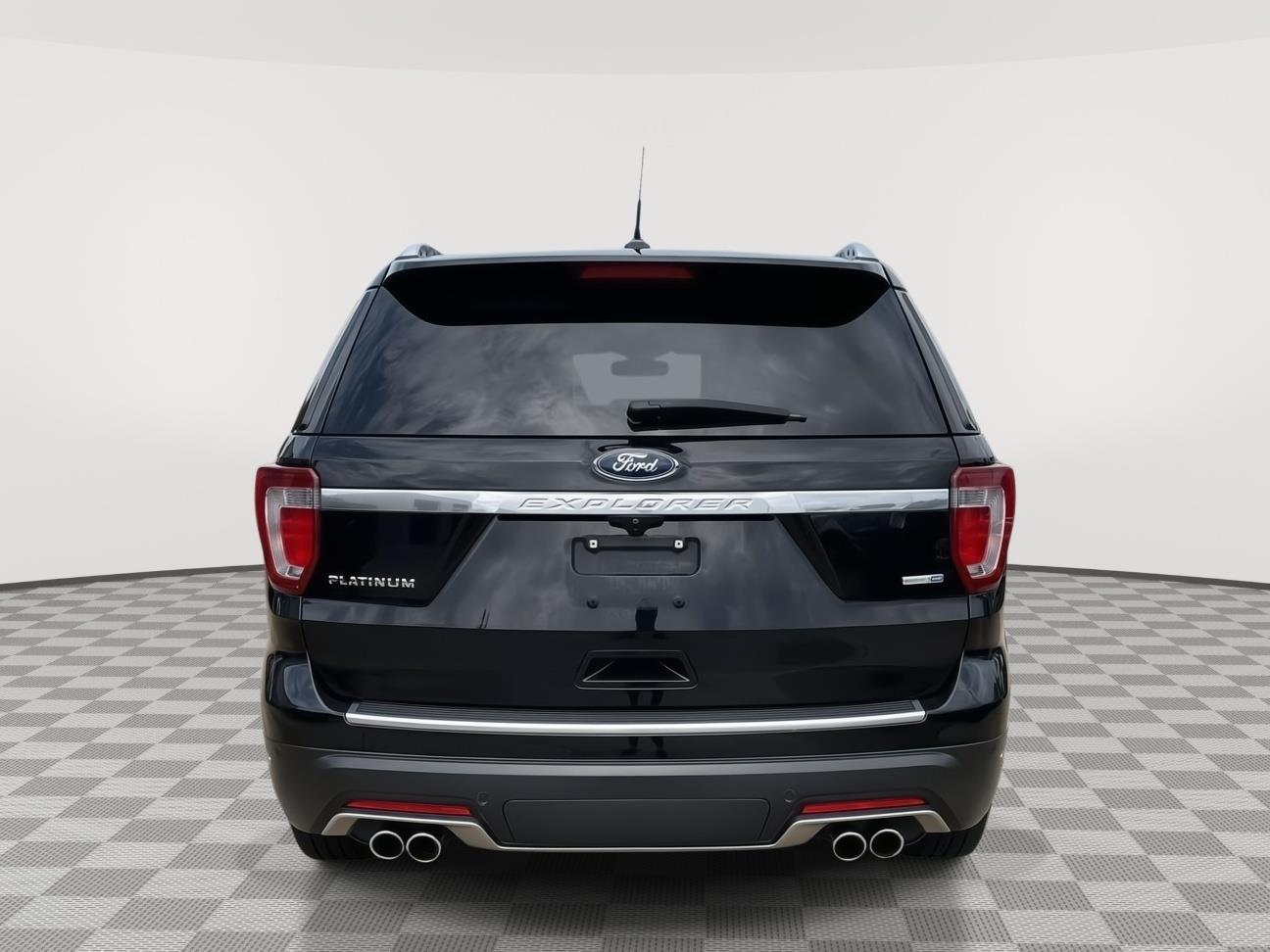 Vehicle photo 5