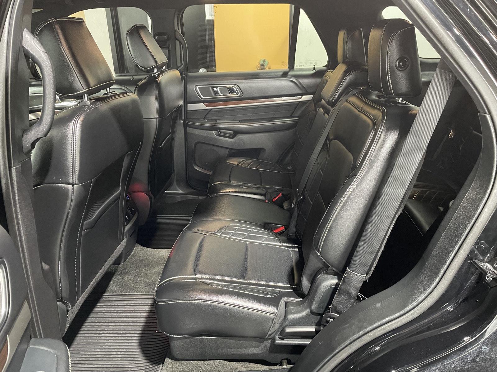 Vehicle photo 16