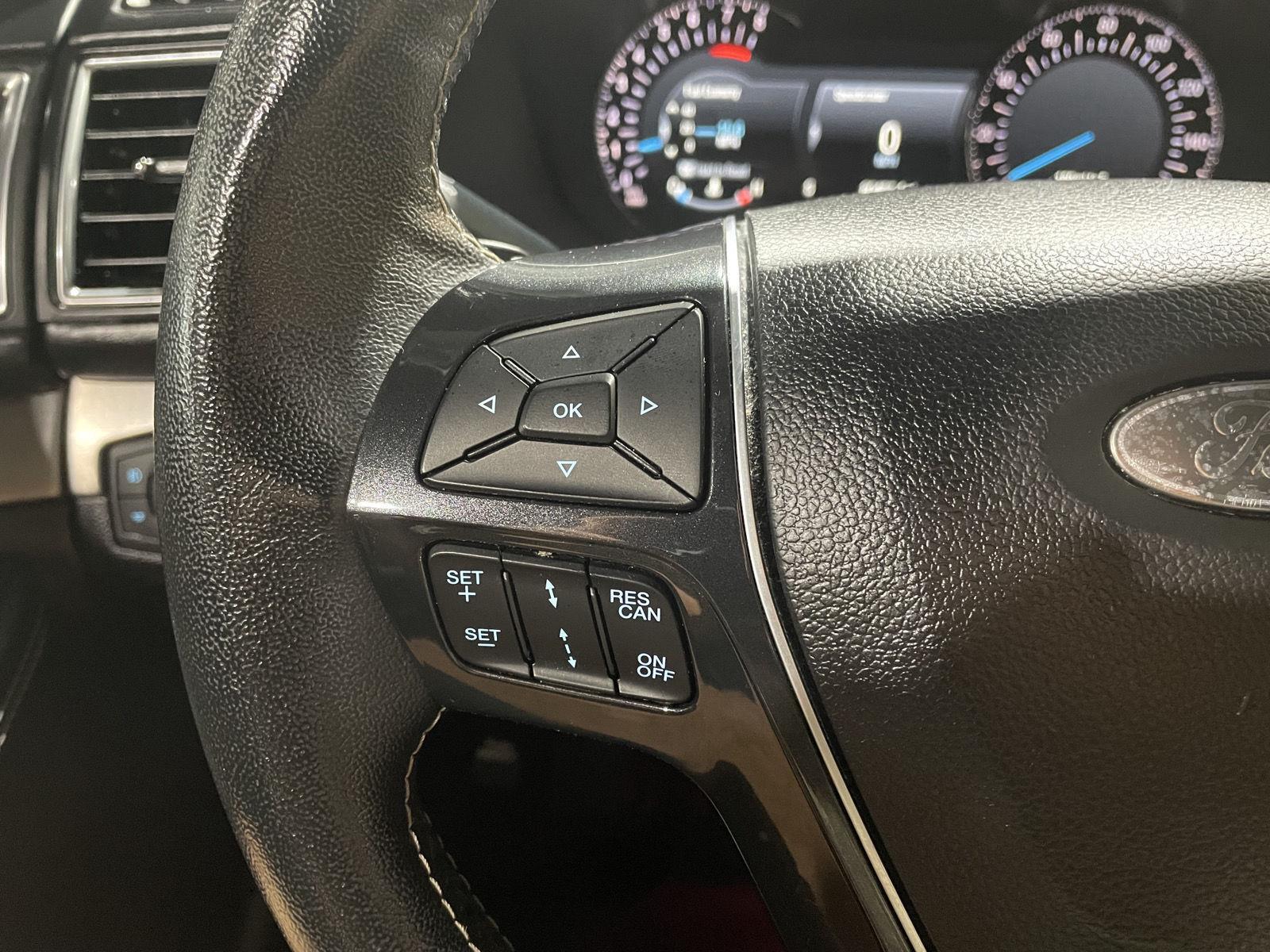 Vehicle photo 27