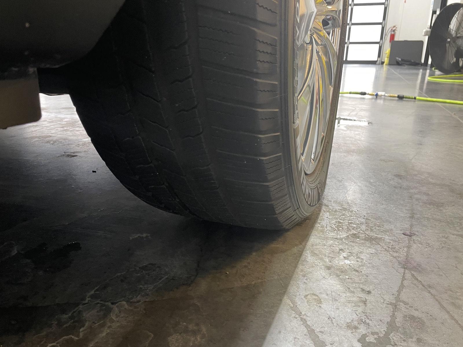 Vehicle photo 31