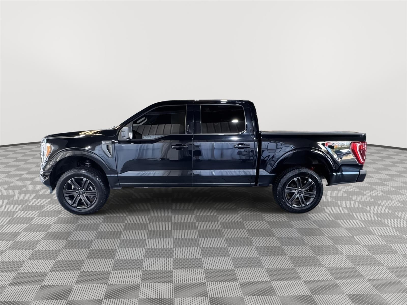 Vehicle photo 2
