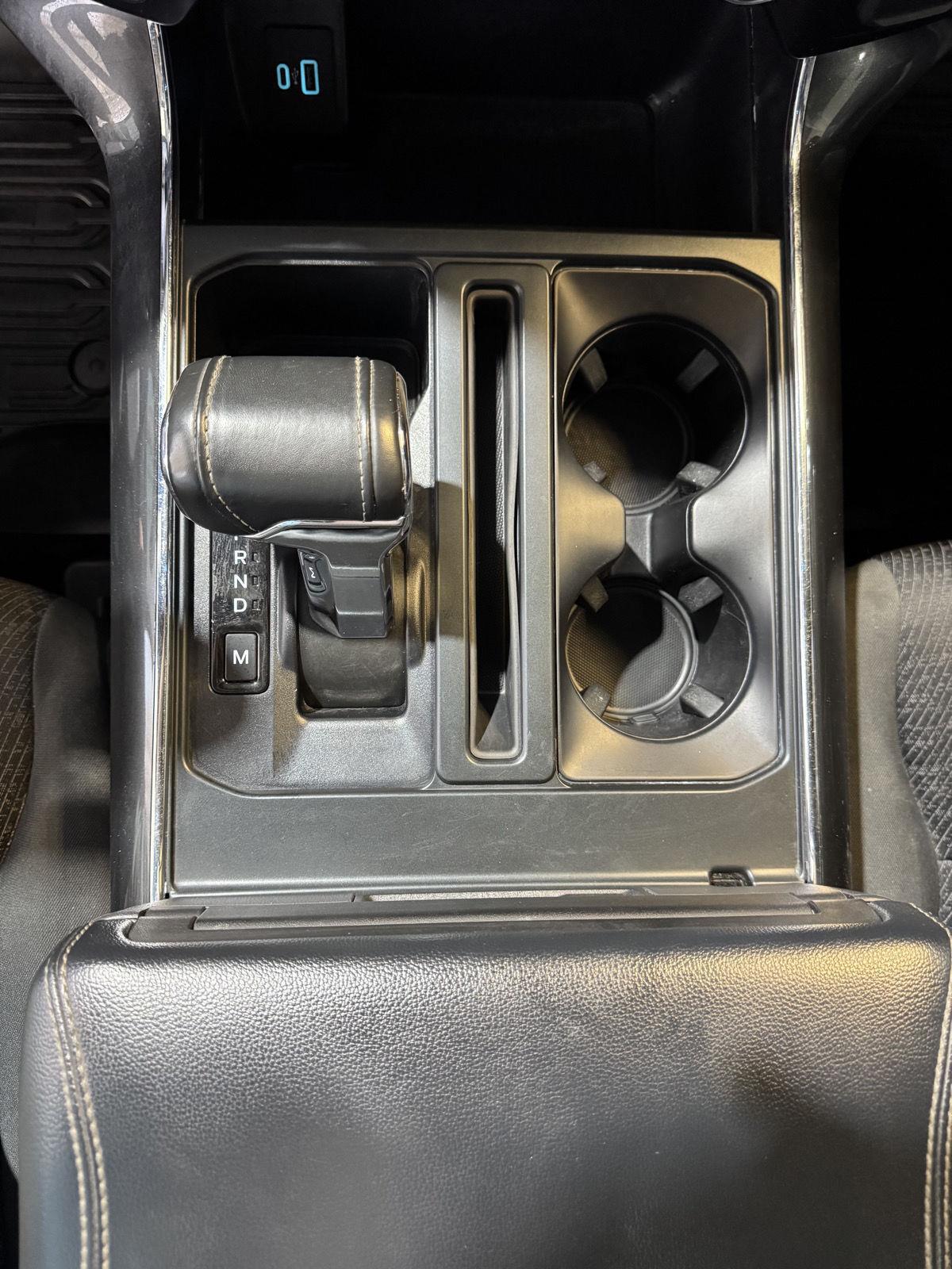 Vehicle photo 38