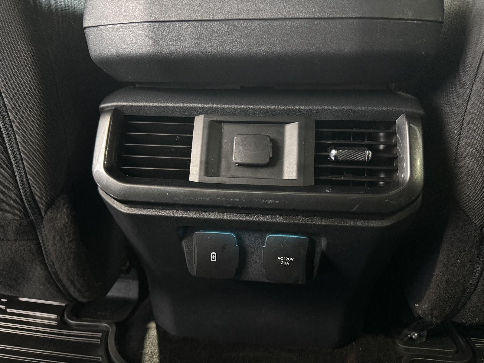 Vehicle photo 42