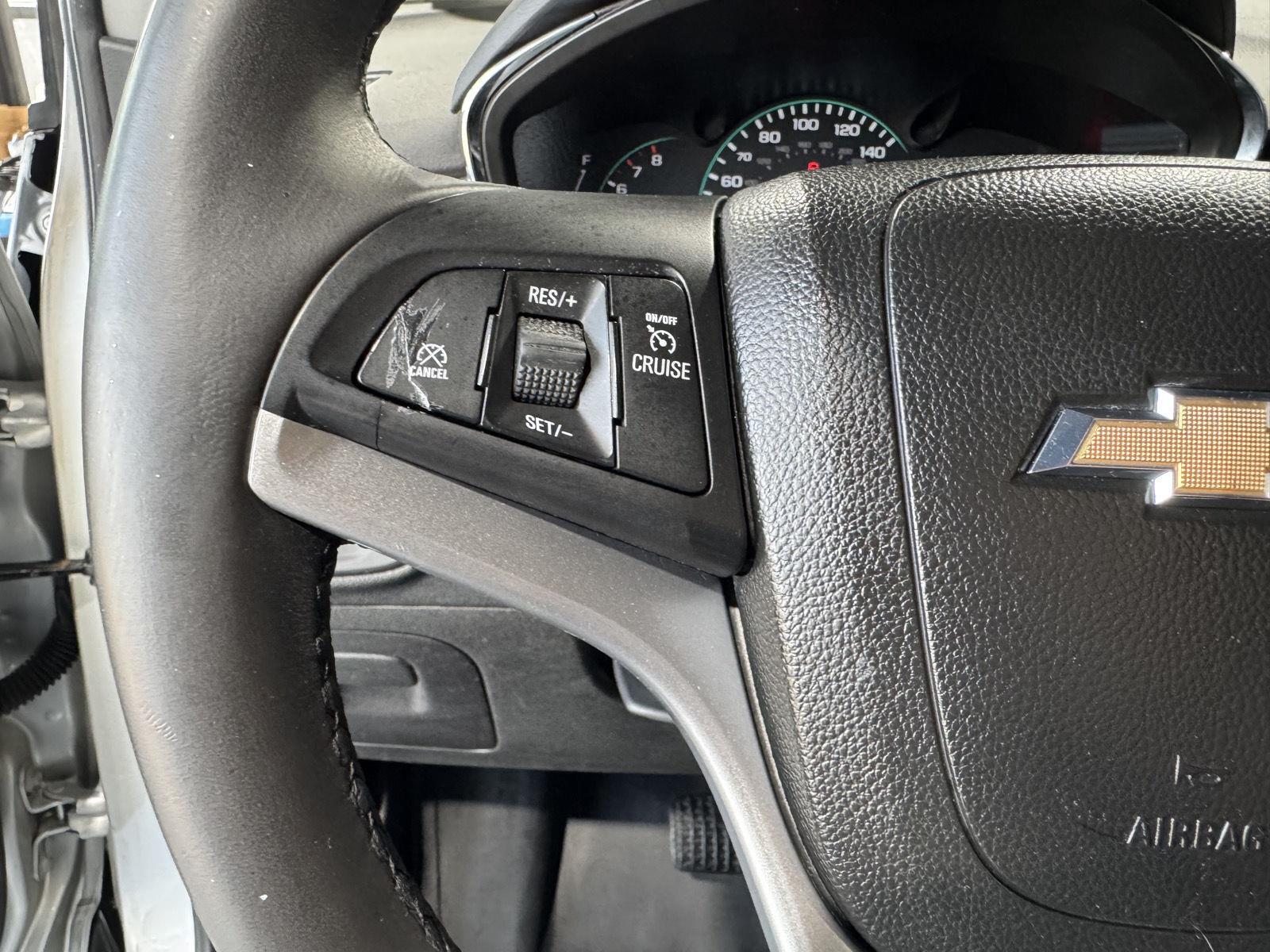 Vehicle photo 15