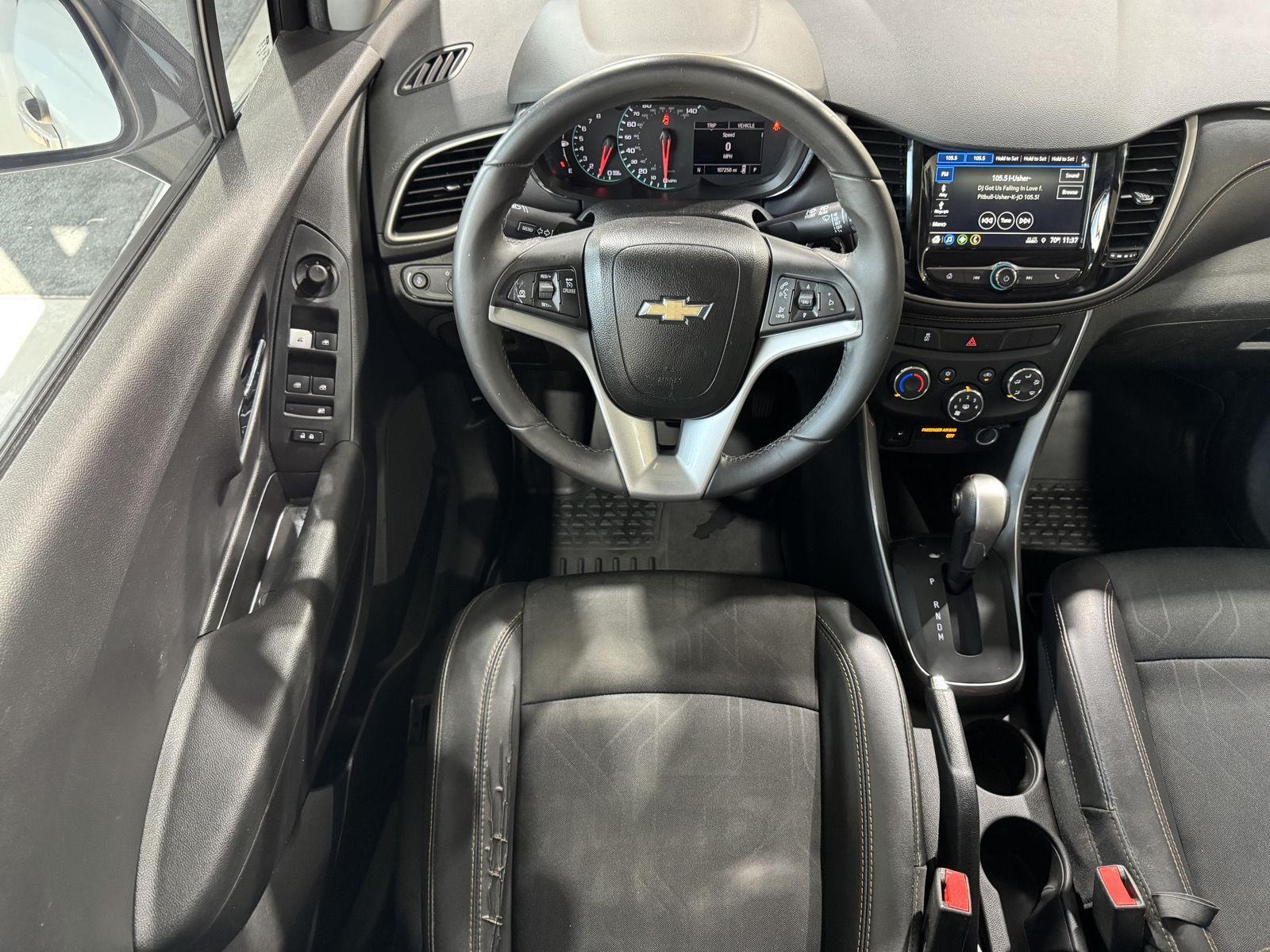 Vehicle photo 22