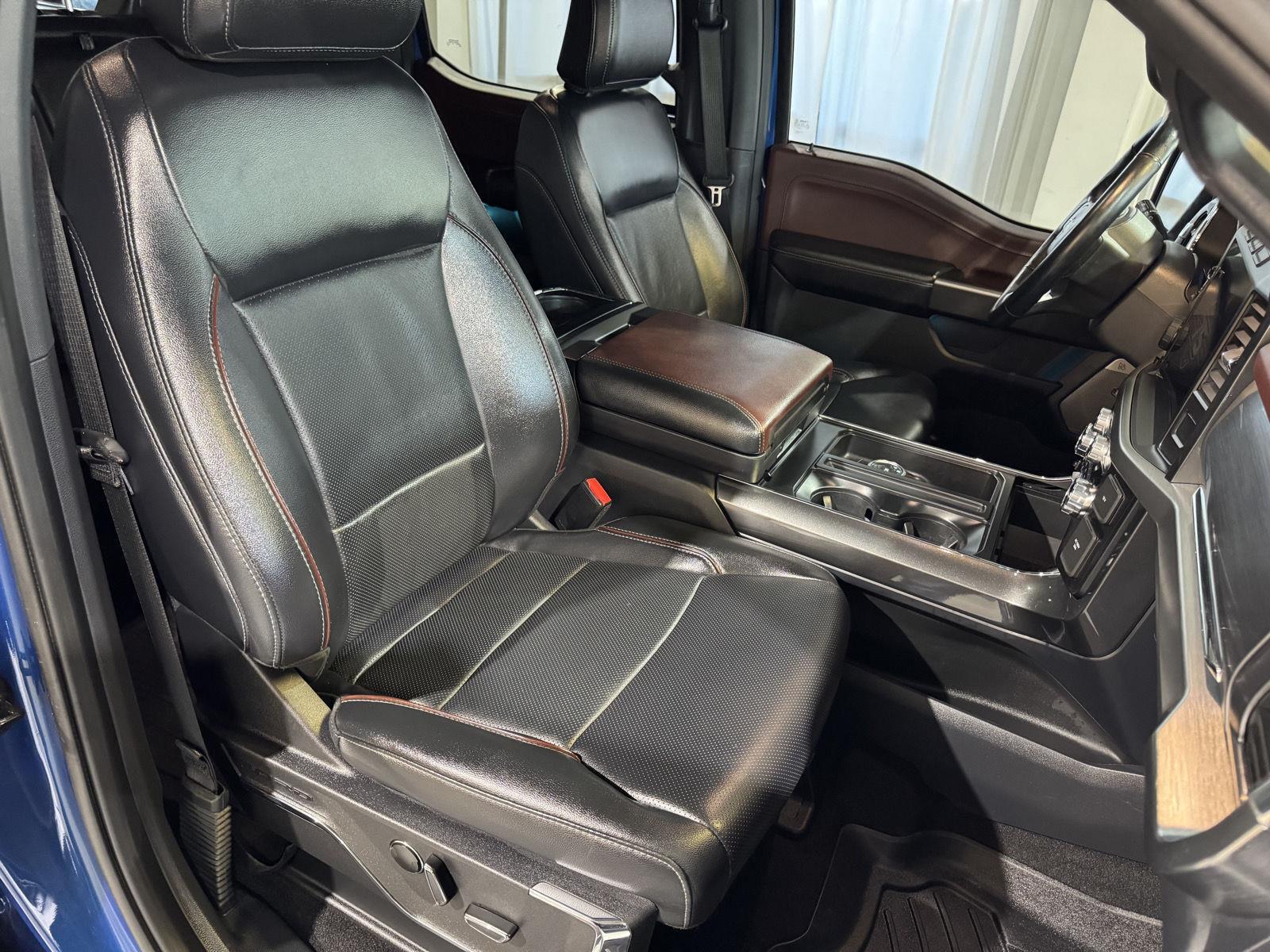 Vehicle photo 33