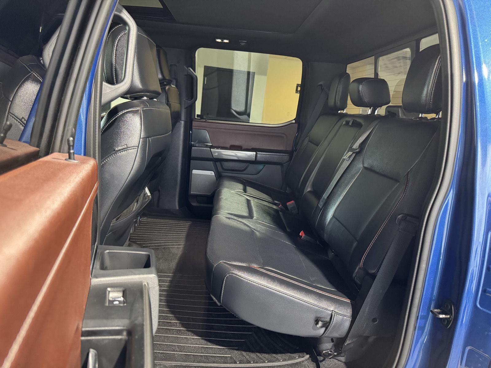 Vehicle photo 42