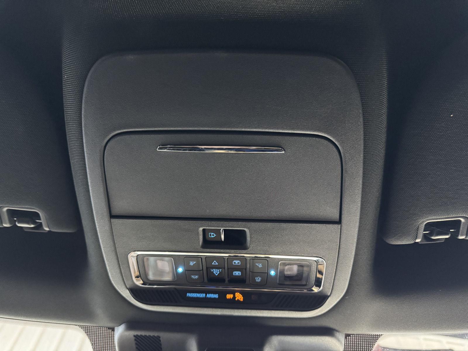 Vehicle photo 45
