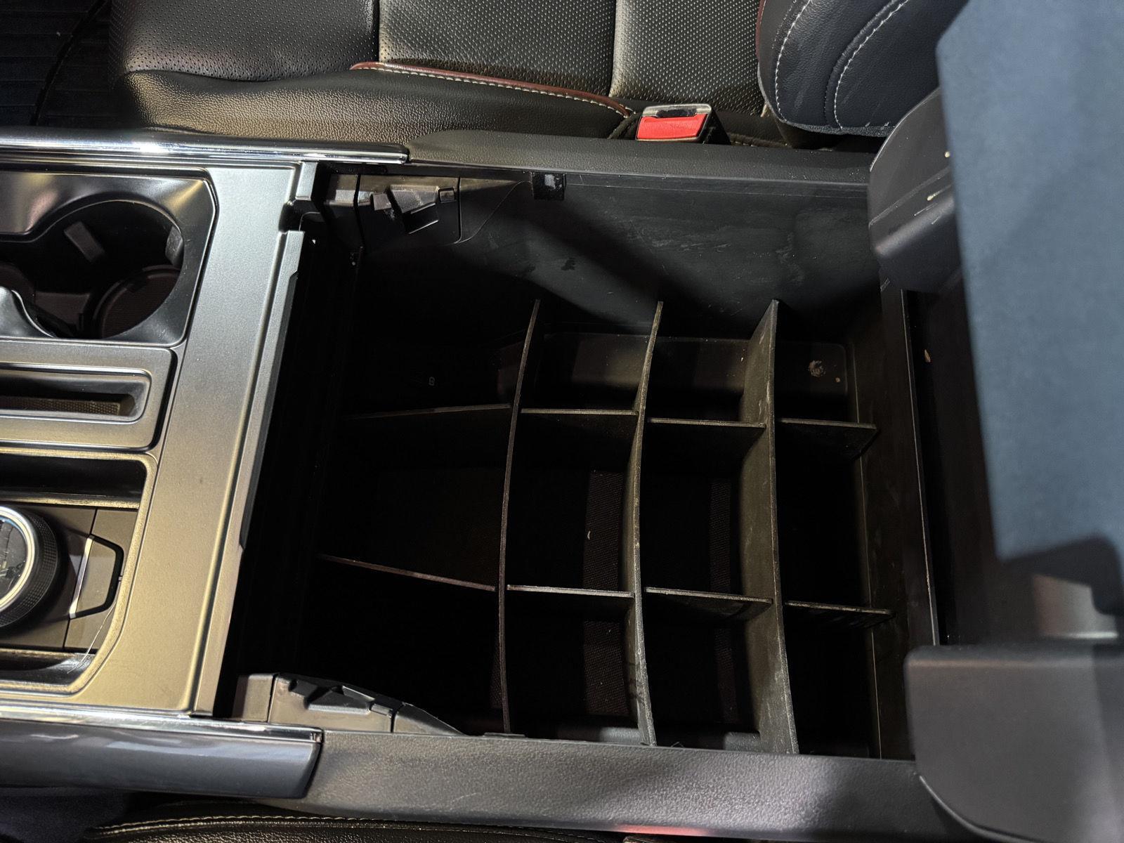Vehicle photo 59