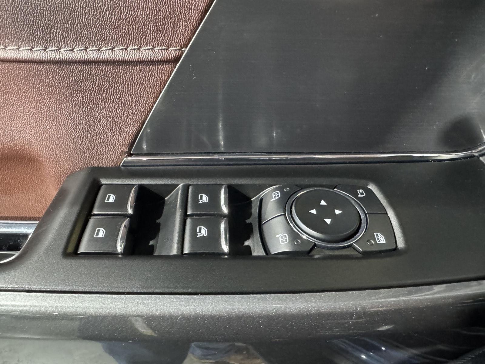 Vehicle photo 60