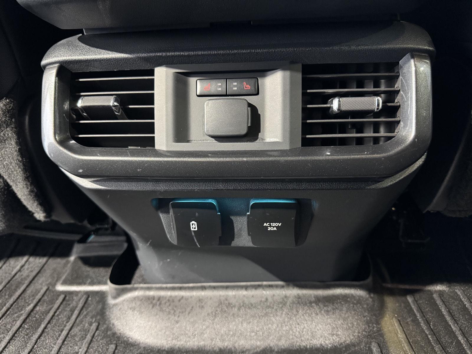 Vehicle photo 61