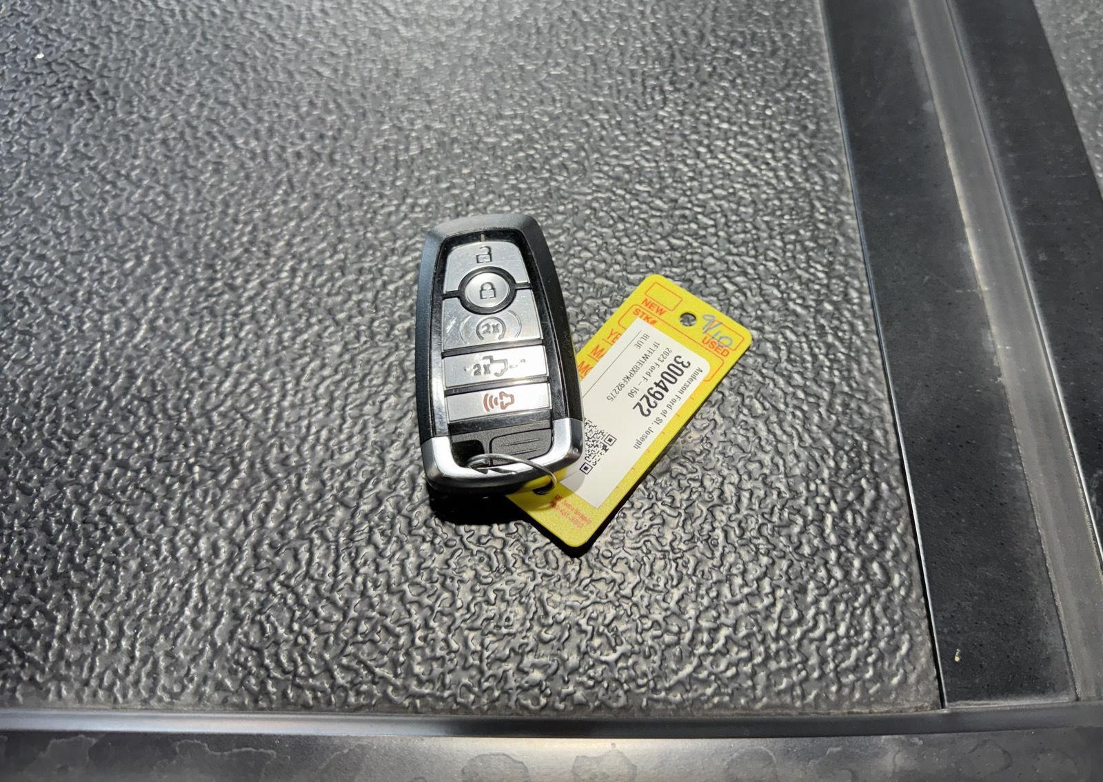 Vehicle photo 66