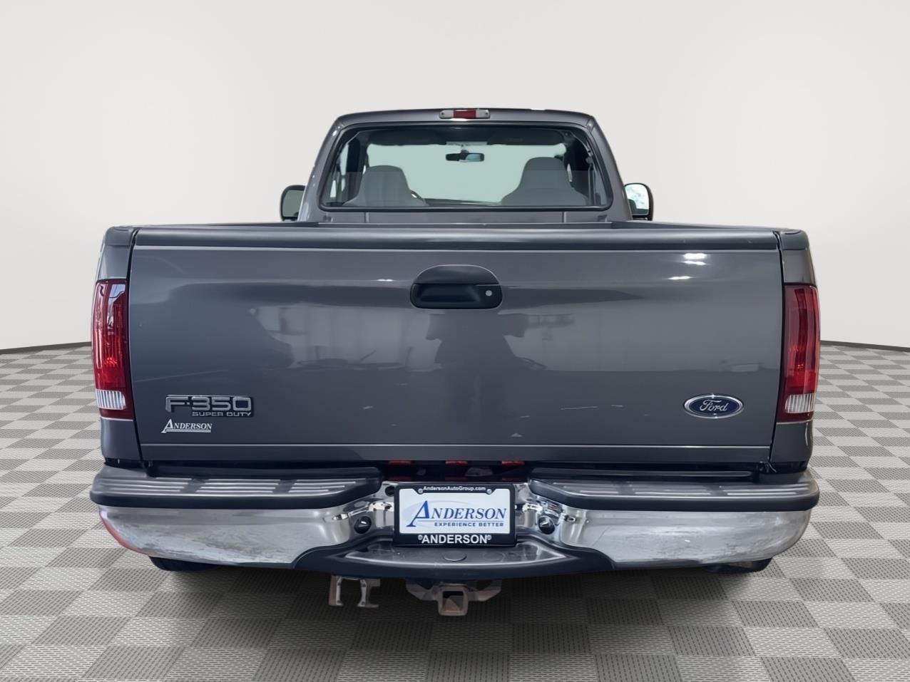 Vehicle photo 10