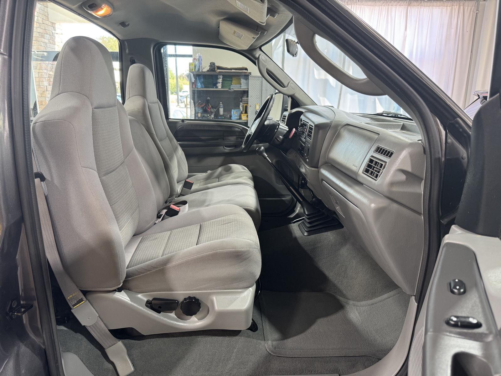 Vehicle photo 22