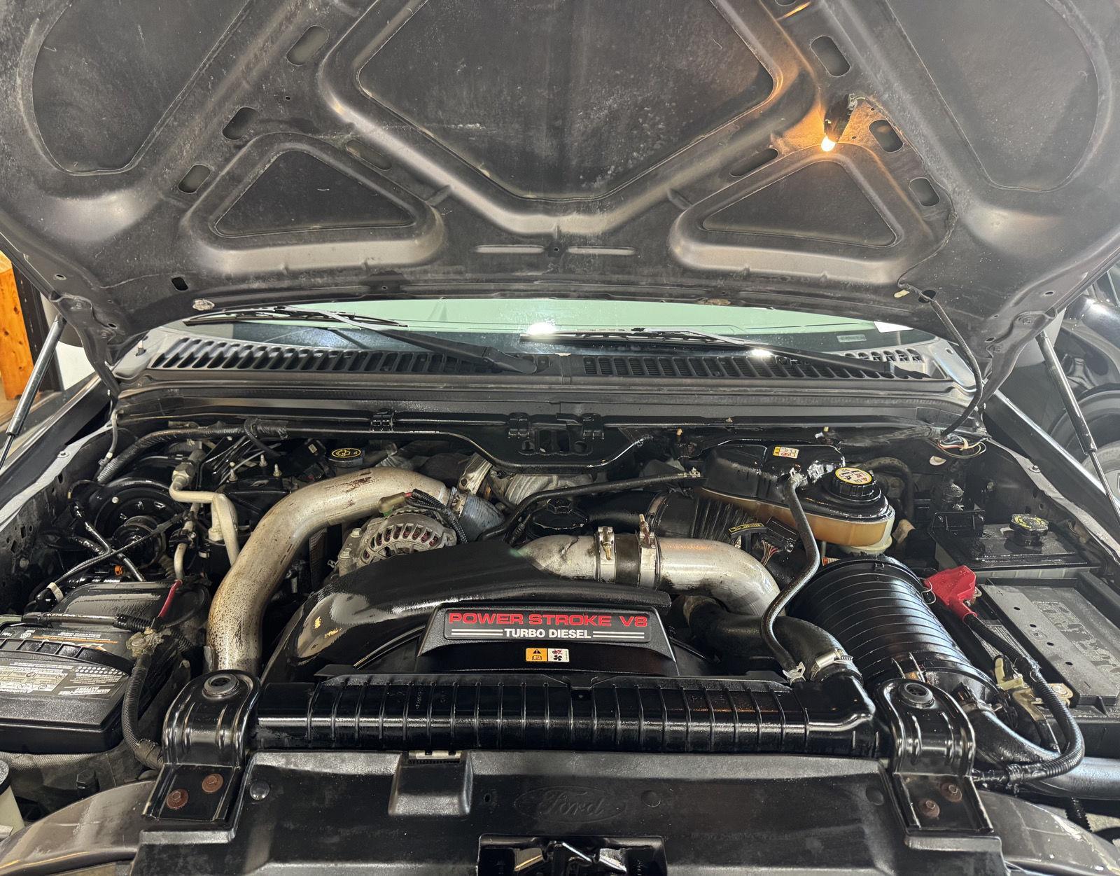Vehicle photo 32