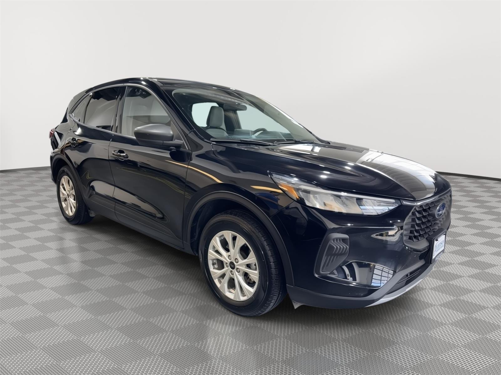 Vehicle photo 5