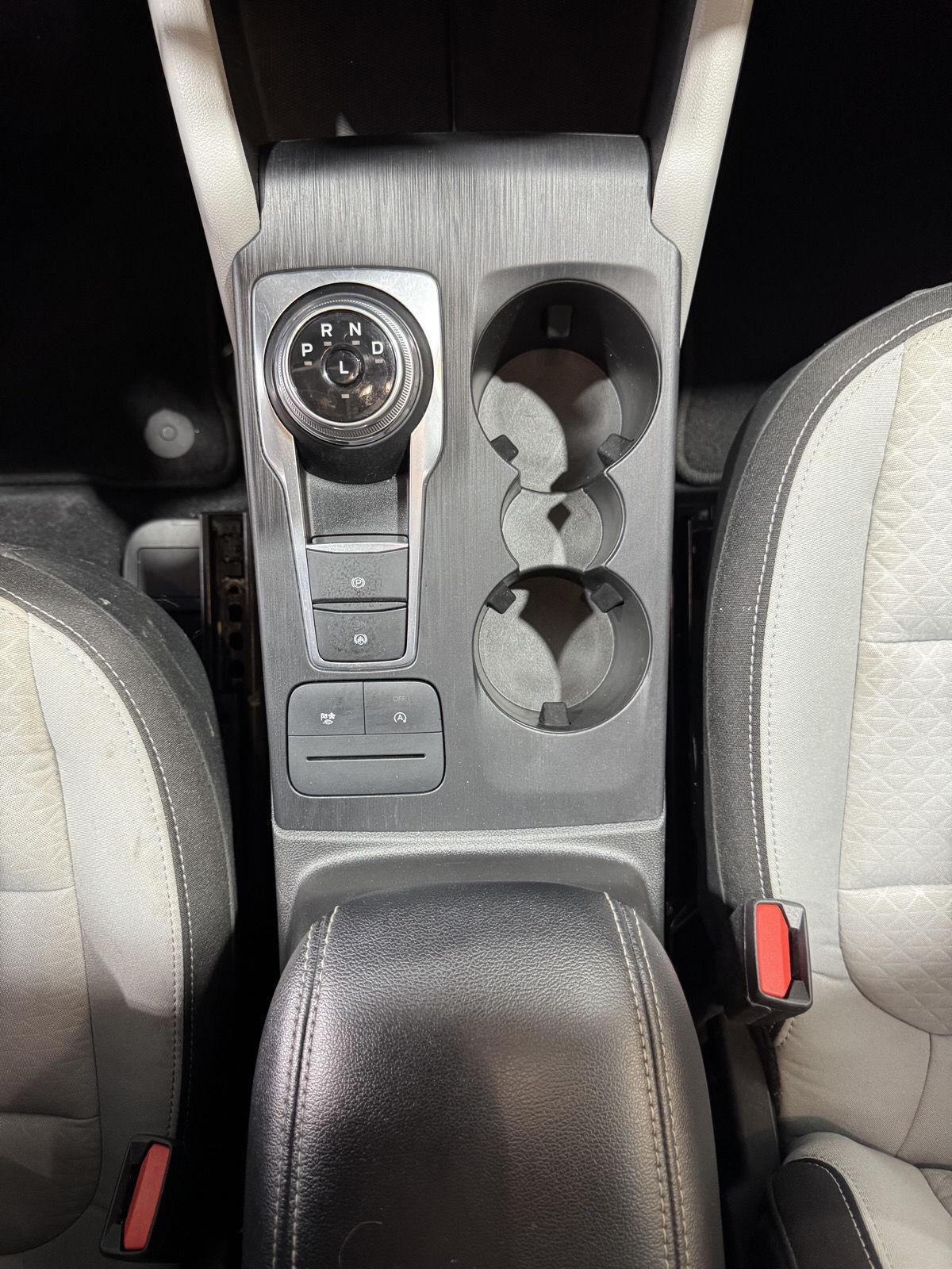 Vehicle photo 34