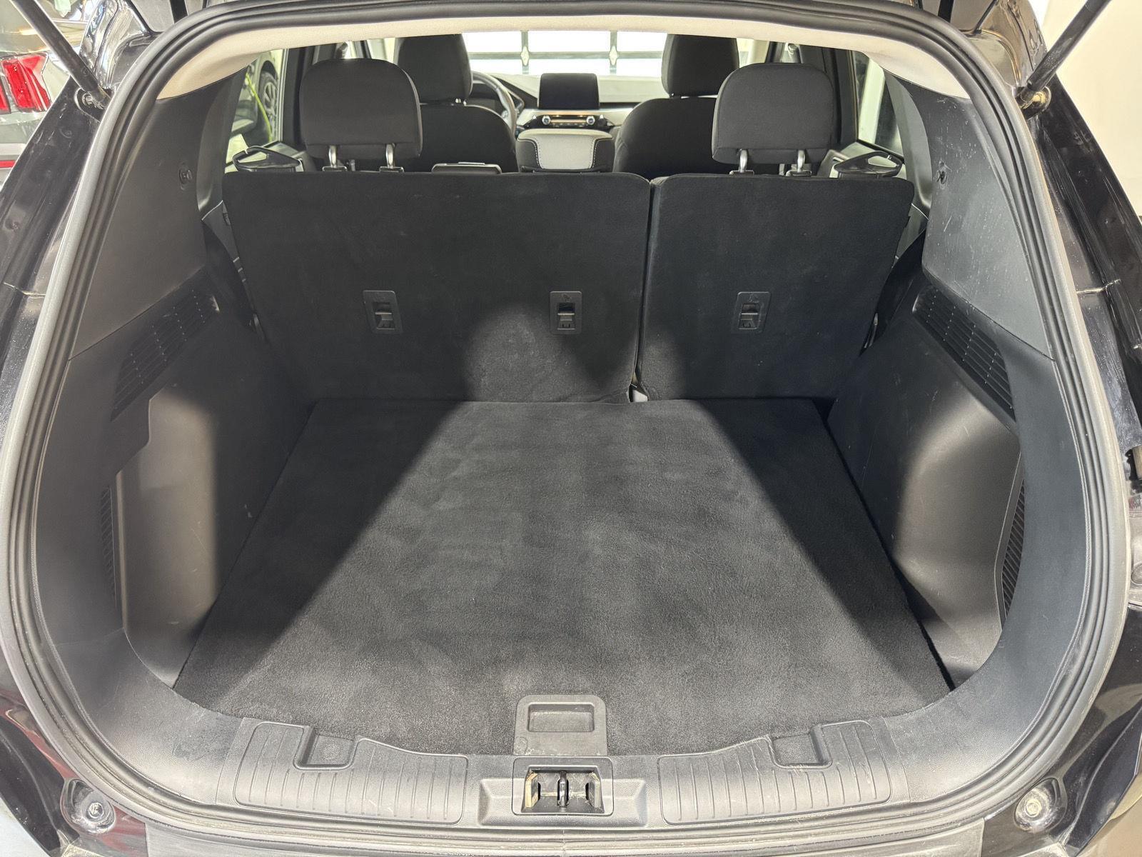 Vehicle photo 41