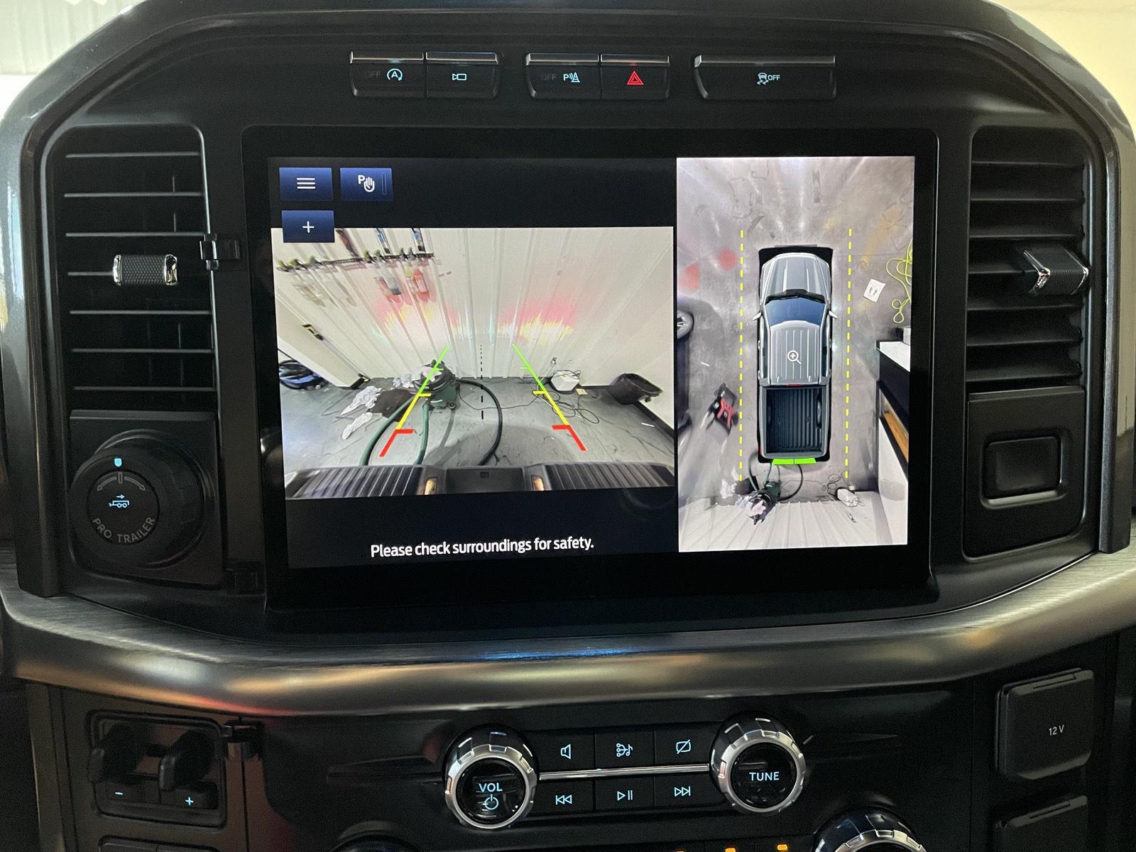 Vehicle photo 28