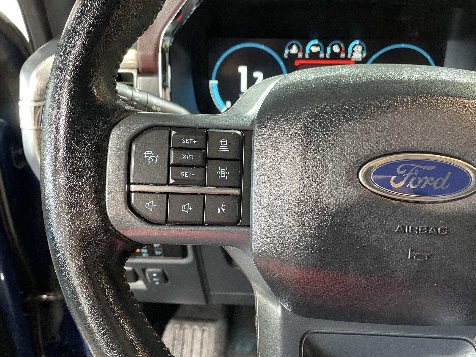 Vehicle photo 40