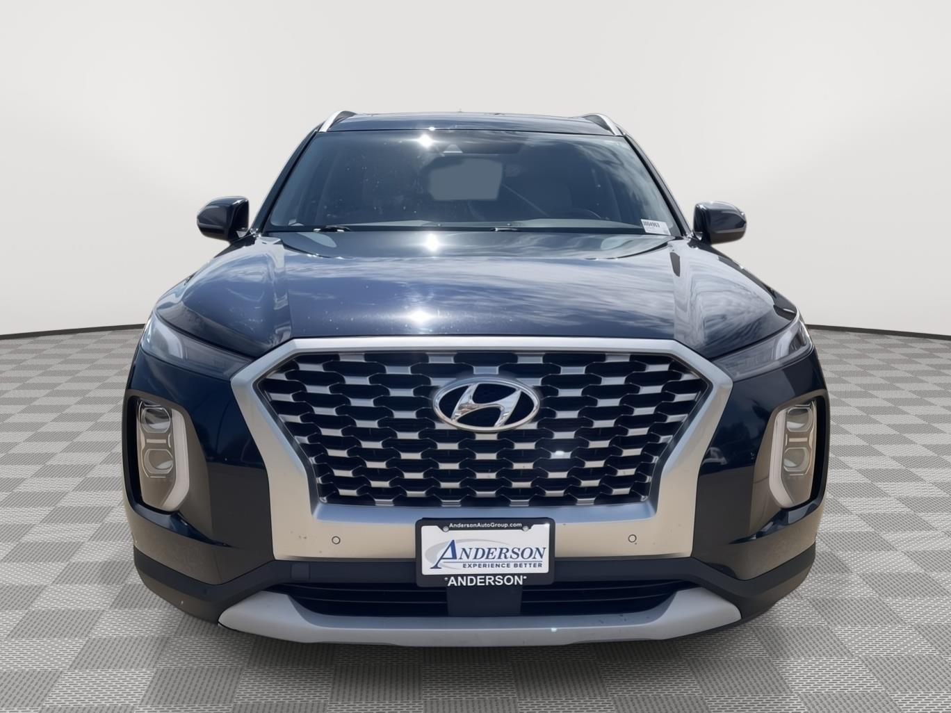 Vehicle photo 4