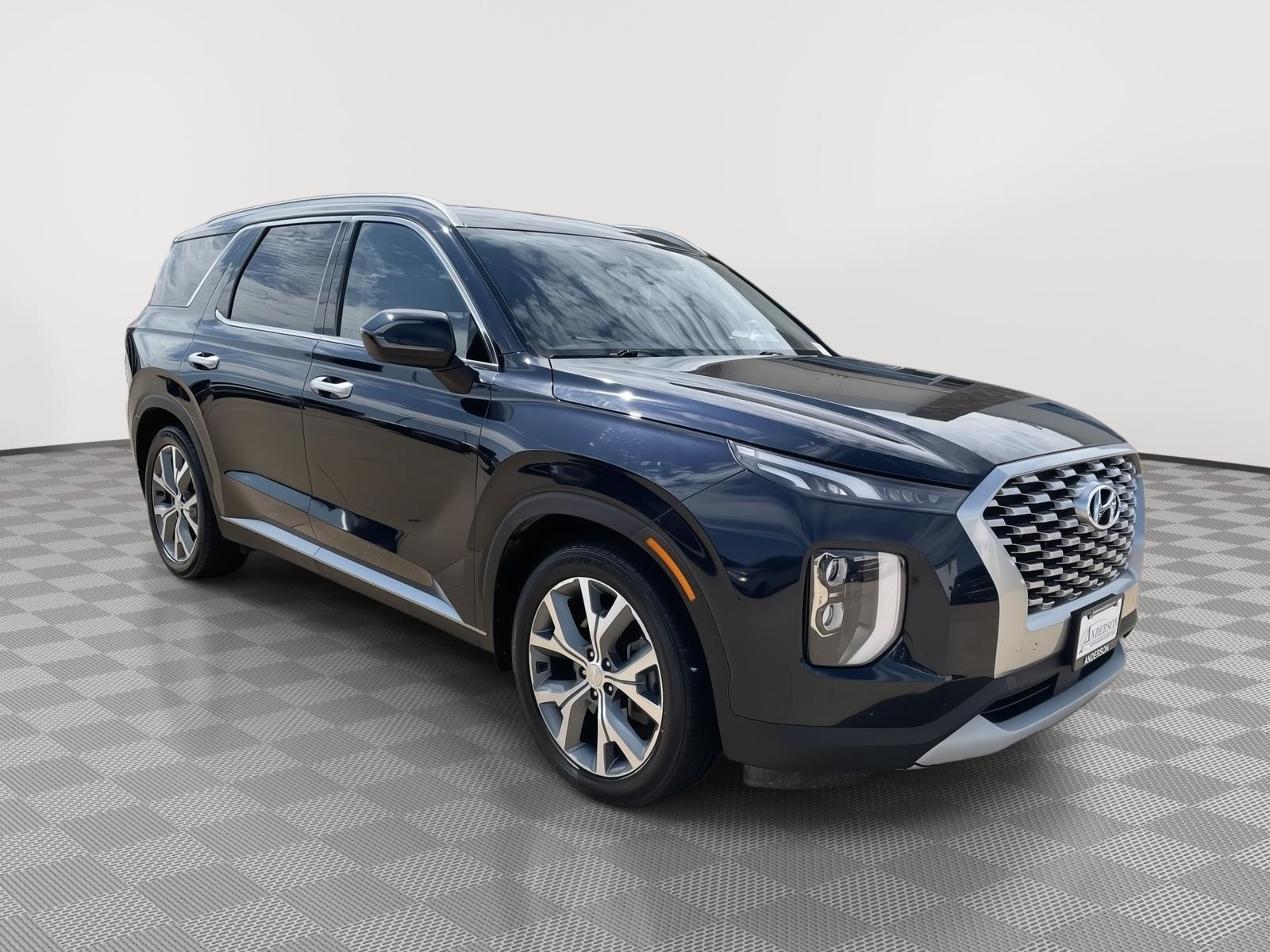 Vehicle photo 5