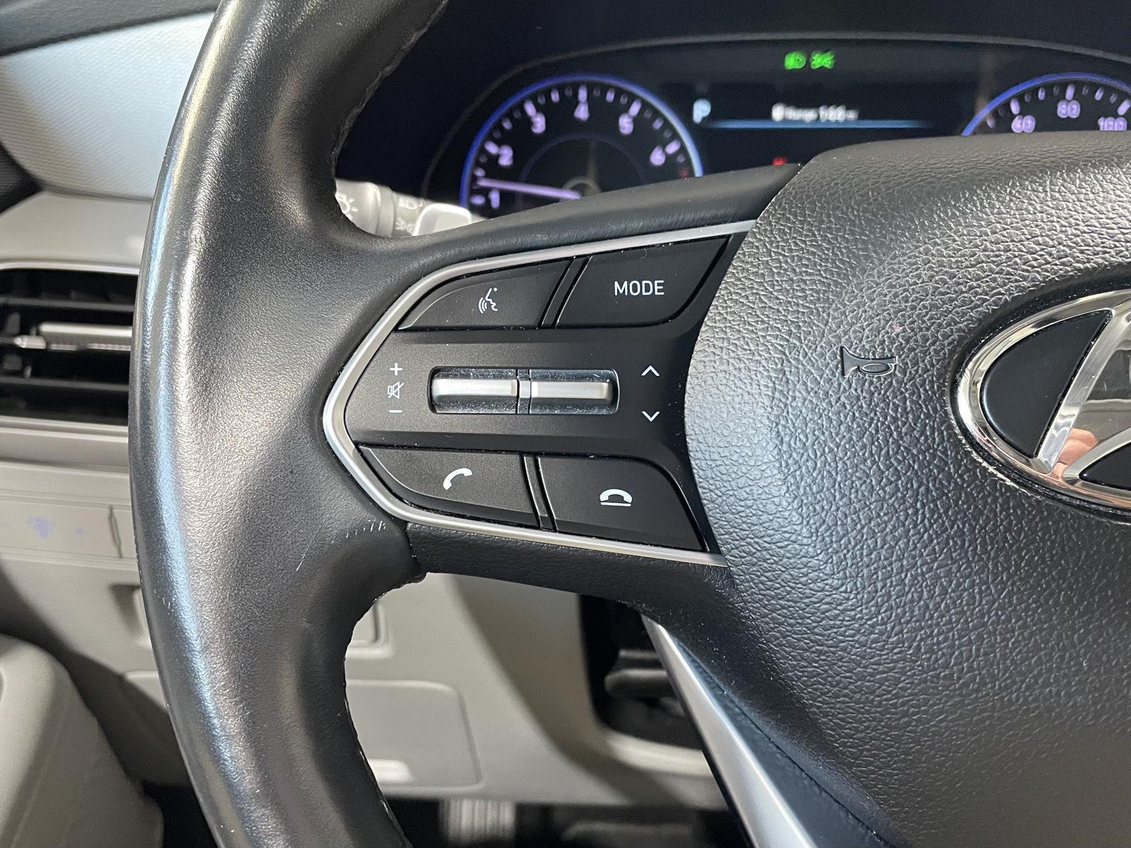 Vehicle photo 12