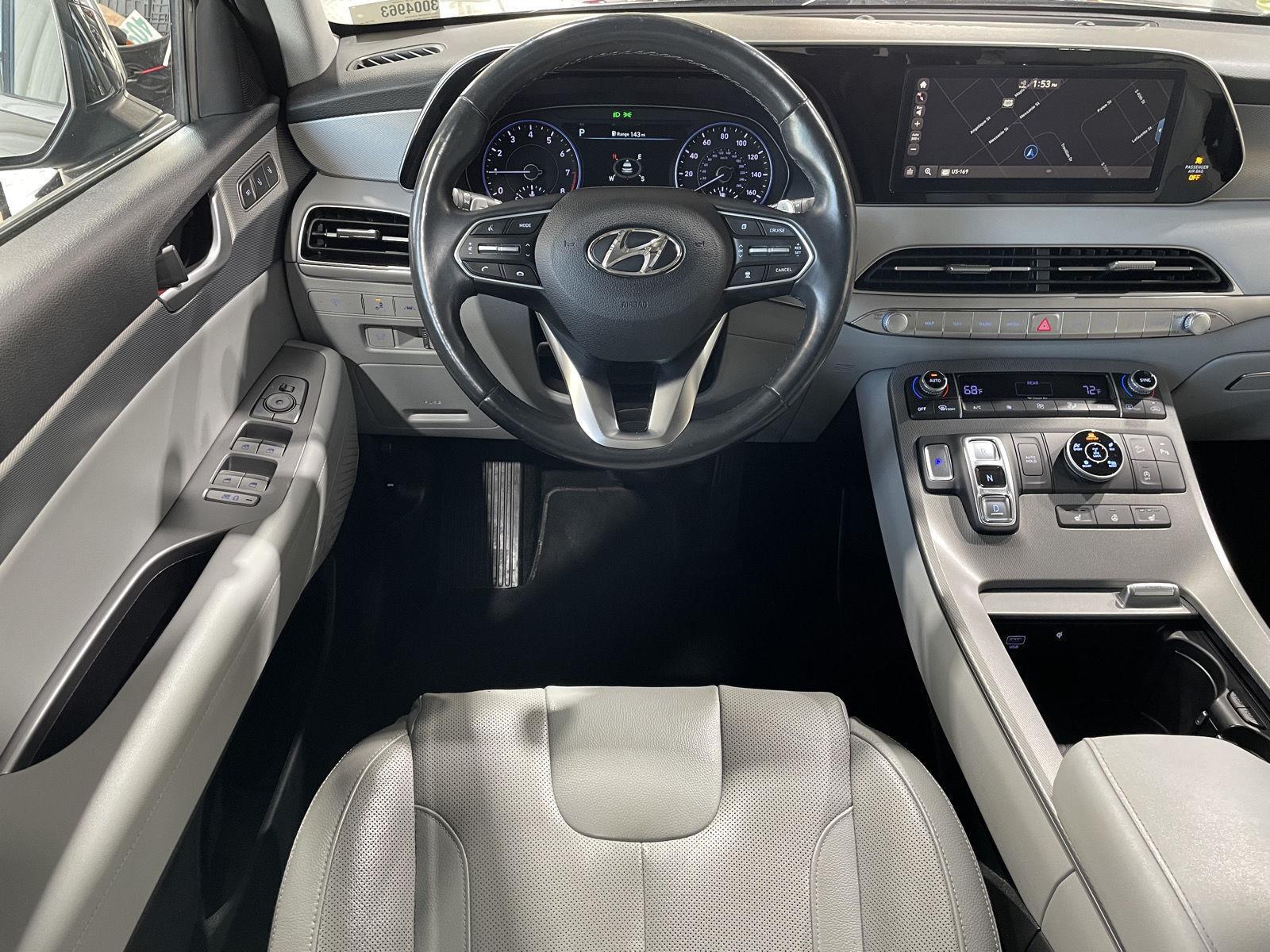 Vehicle photo 16