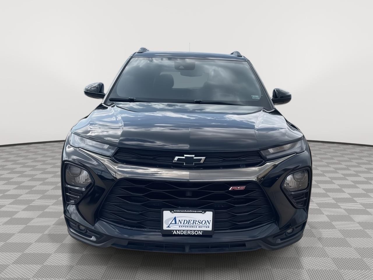 Vehicle photo 9
