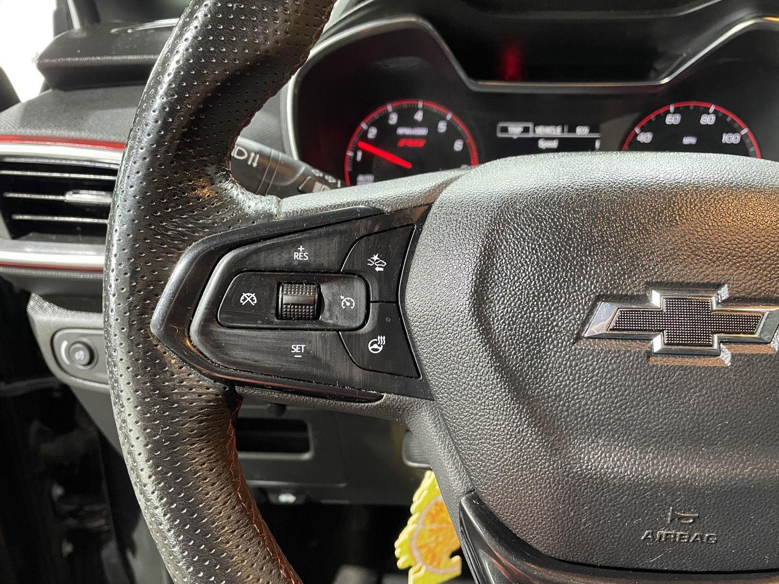 Vehicle photo 26