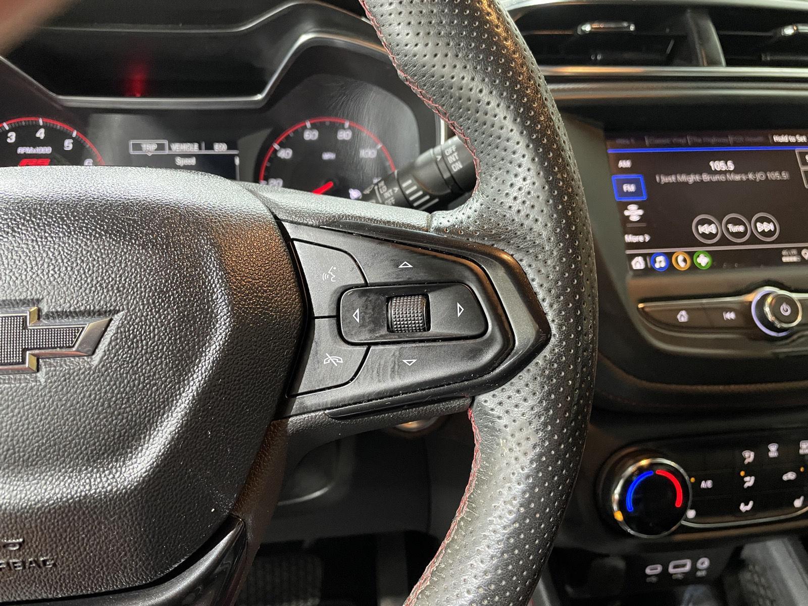 Vehicle photo 27