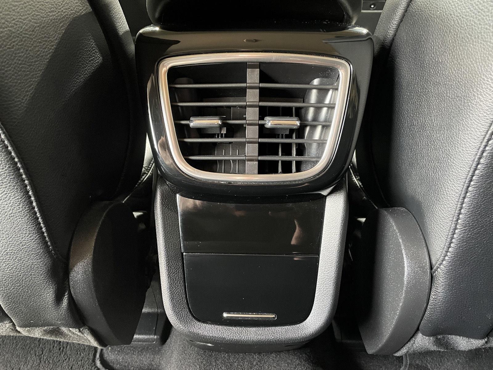 Vehicle photo 39