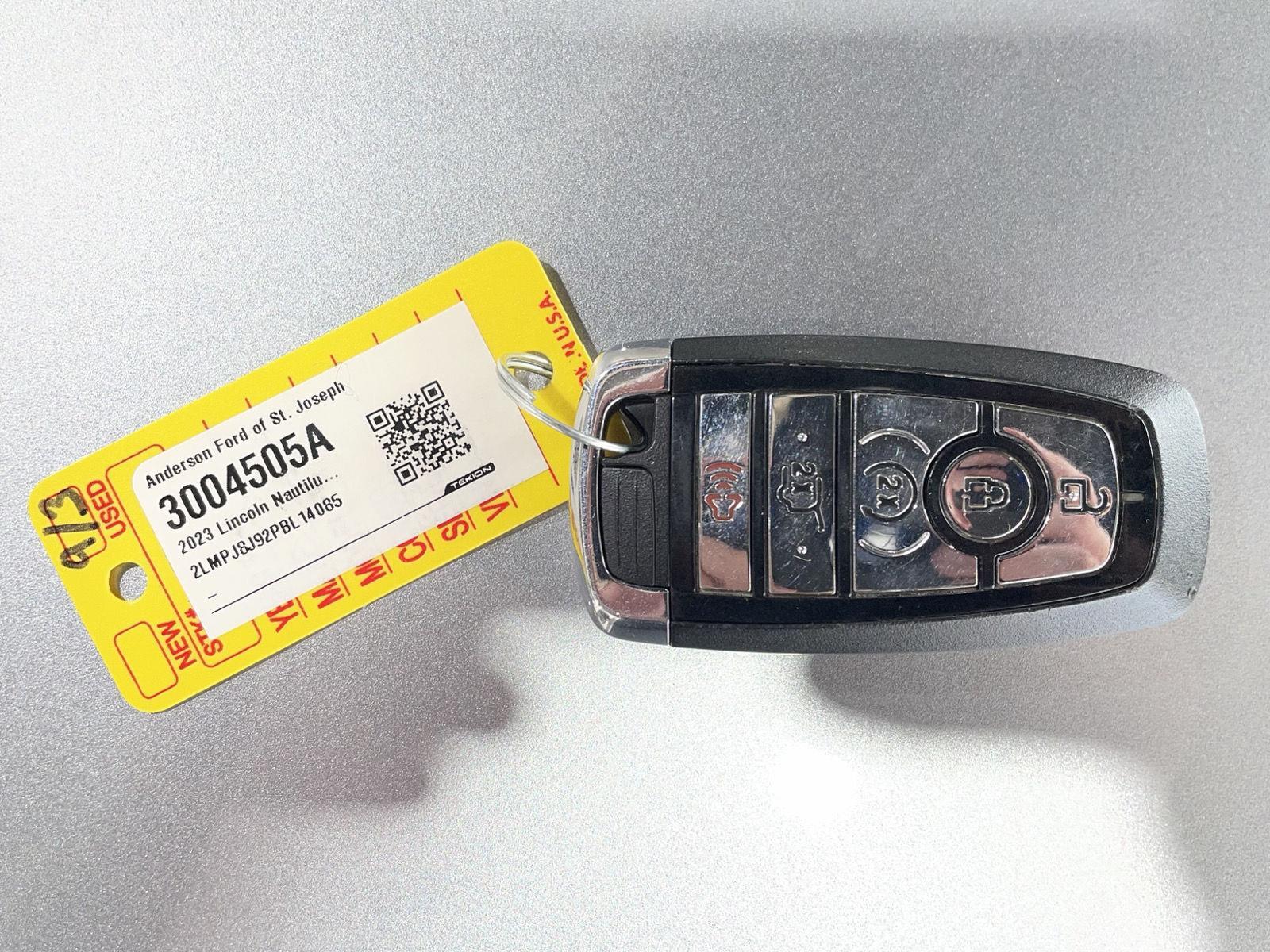 Vehicle photo 47
