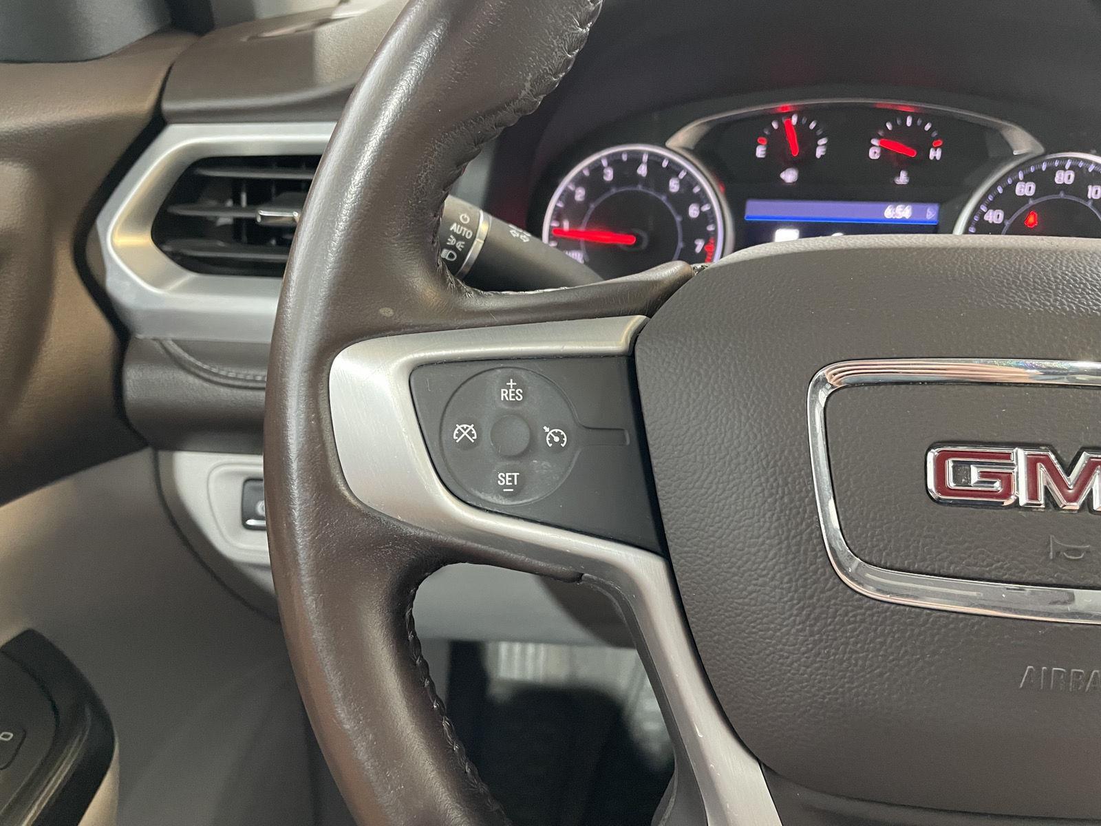 Vehicle photo 14