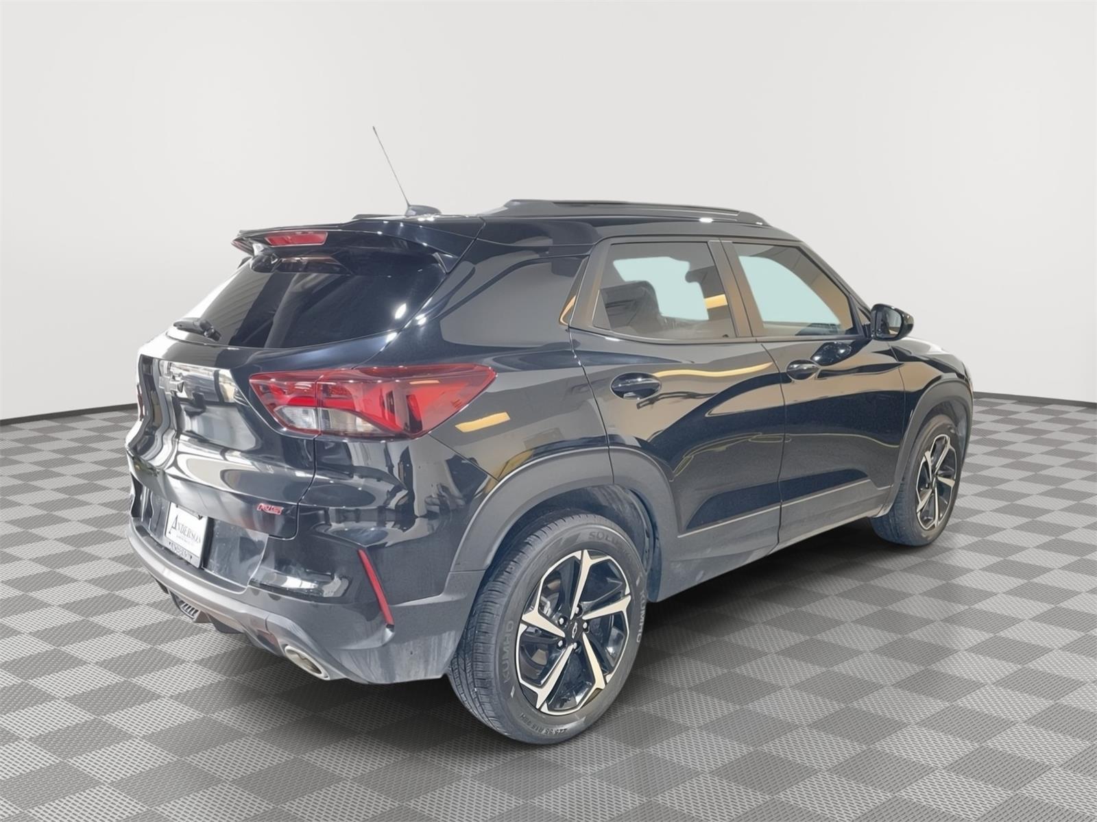 Vehicle photo 6