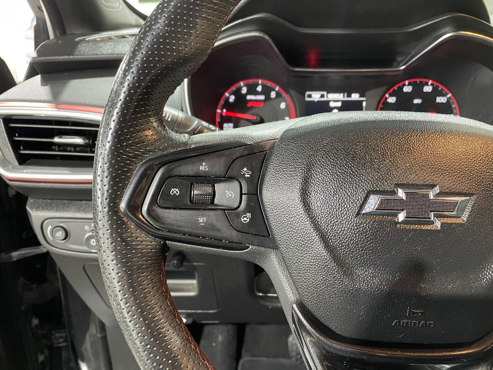 Vehicle photo 23