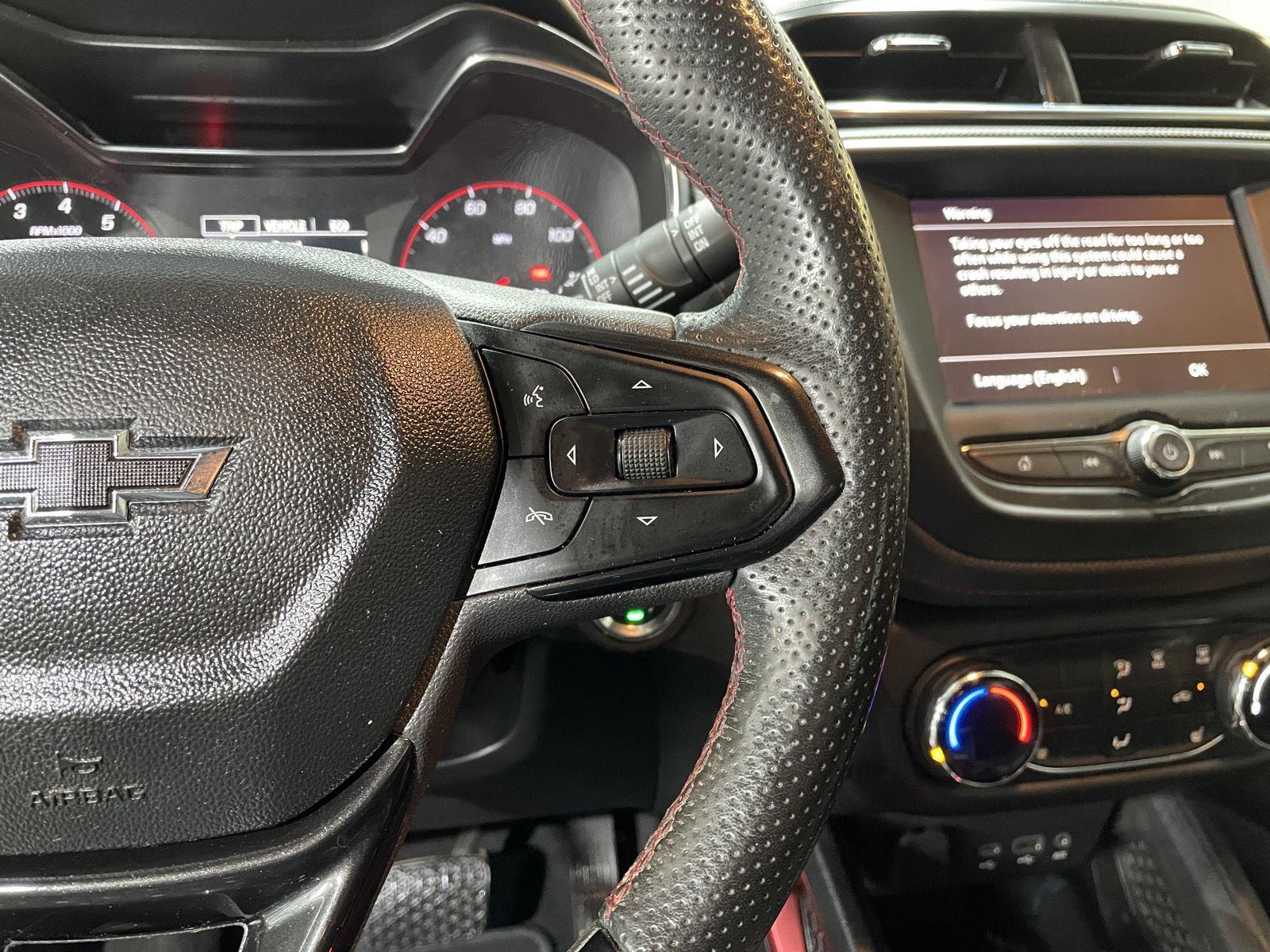 Vehicle photo 24