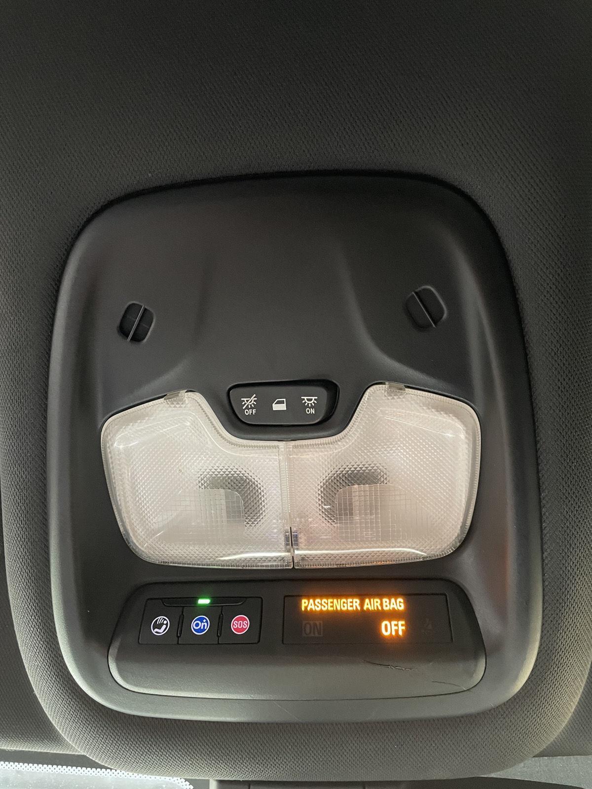 Vehicle photo 28