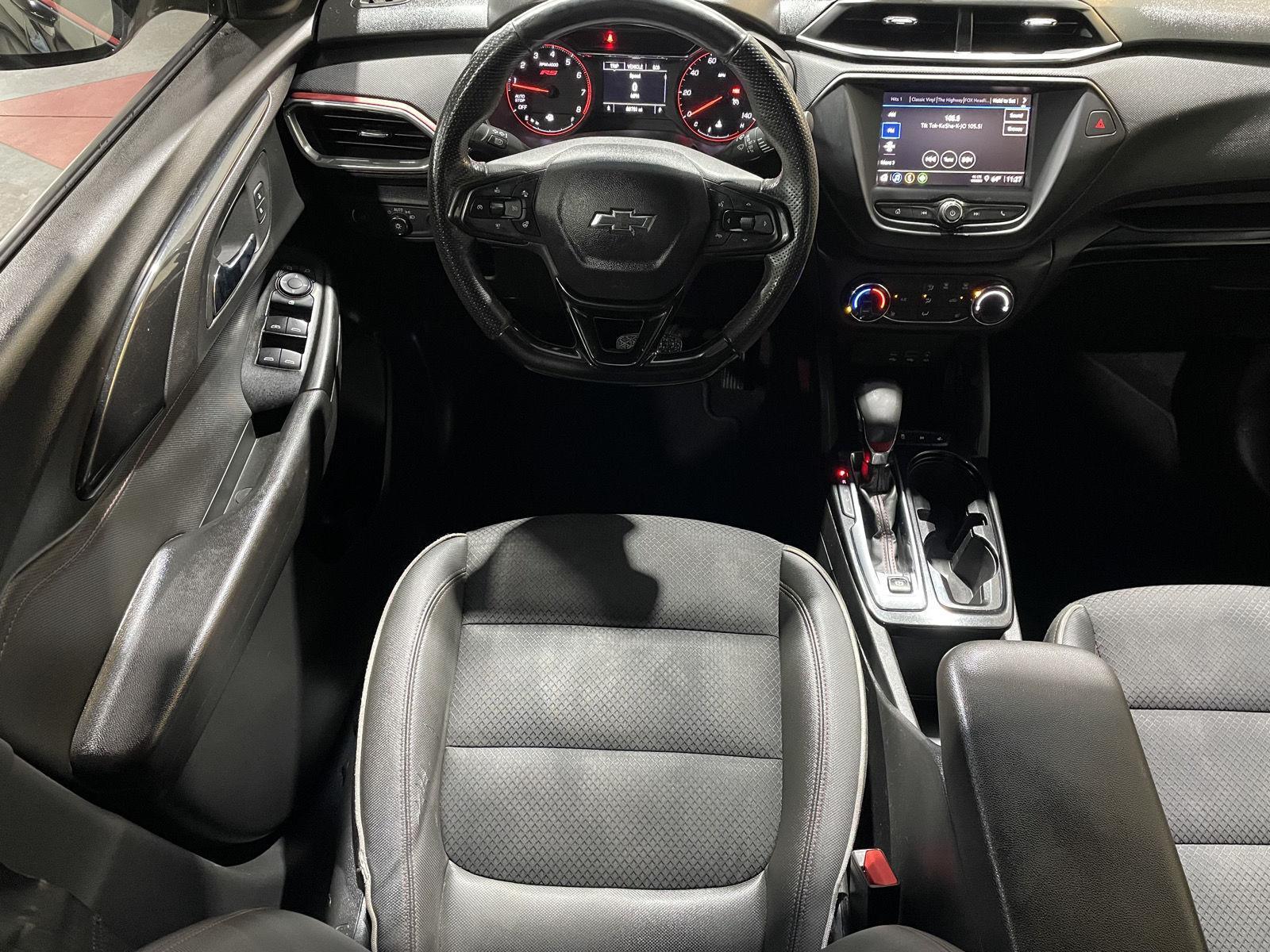 Vehicle photo 31
