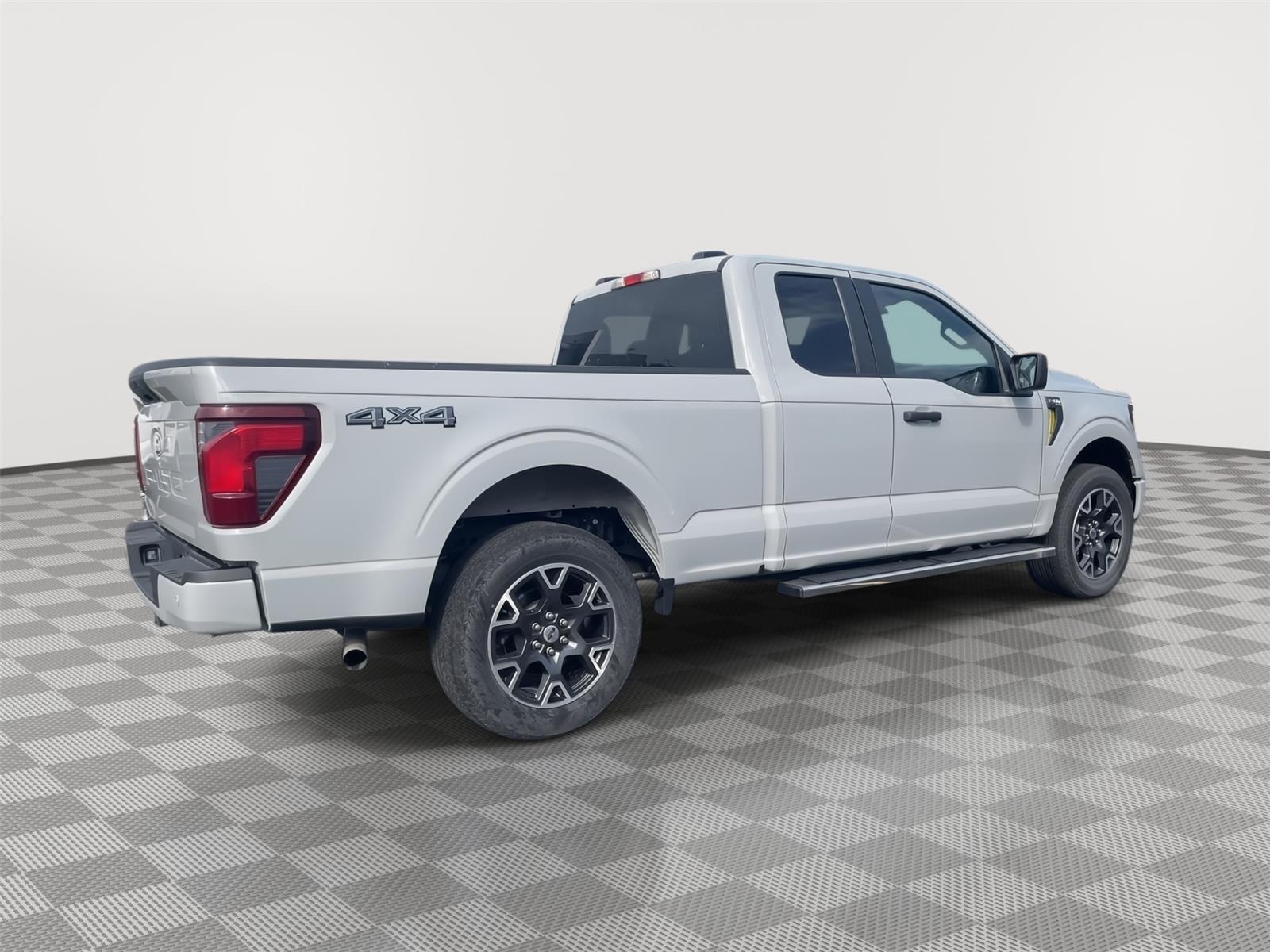 Vehicle photo 8