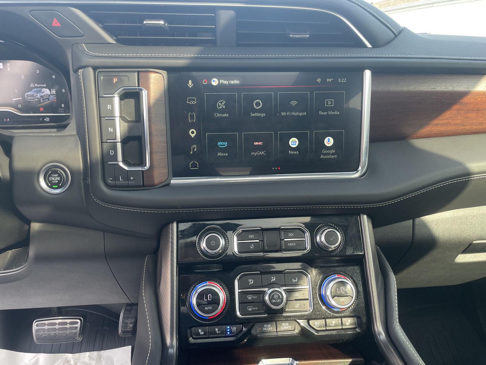 Vehicle photo 30