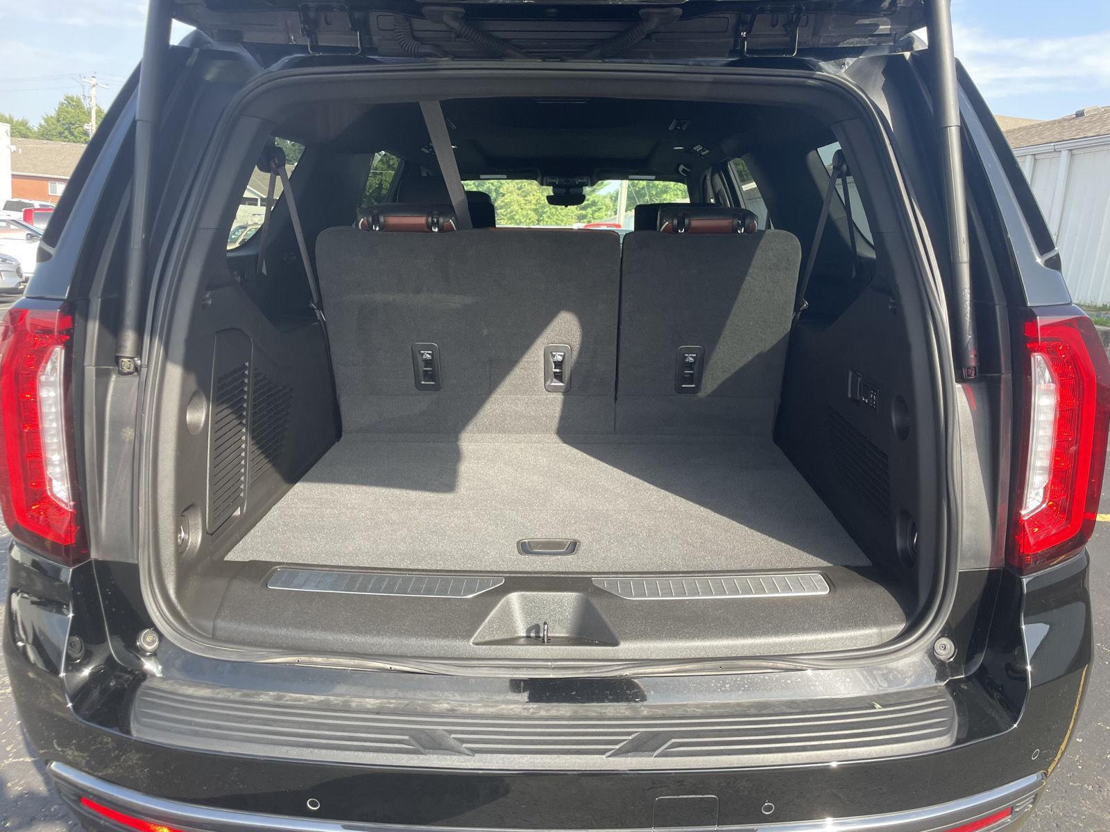 Vehicle photo 36